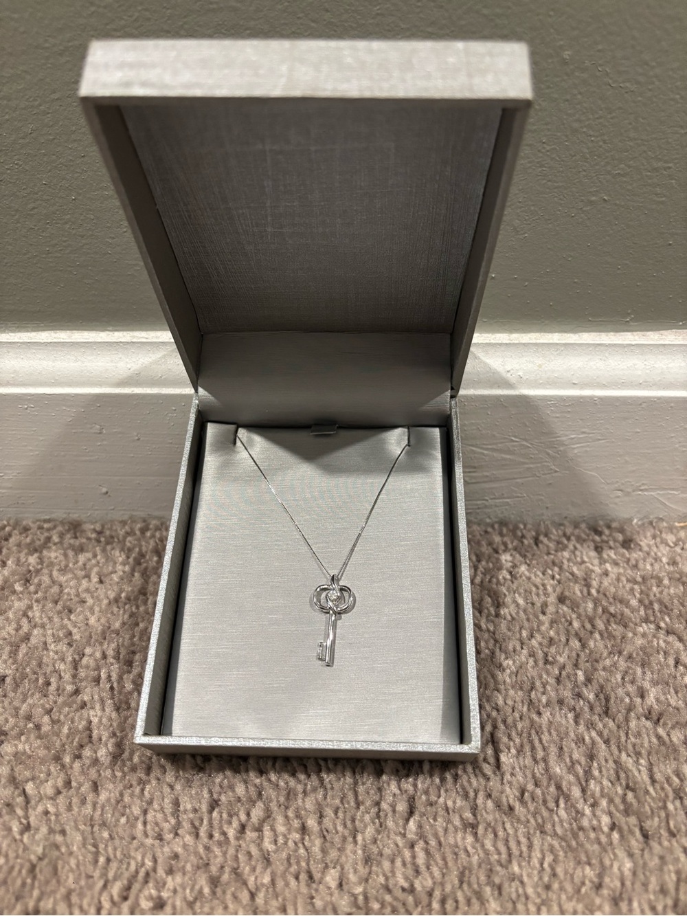 Zales 14k White Gold Key Pendant with Diamond and Chain Necklace